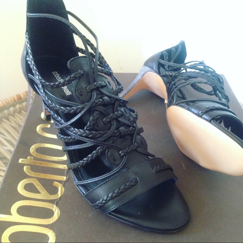 1K DESIGNER HEEL ROBERTO CAVALLI SIZE 6